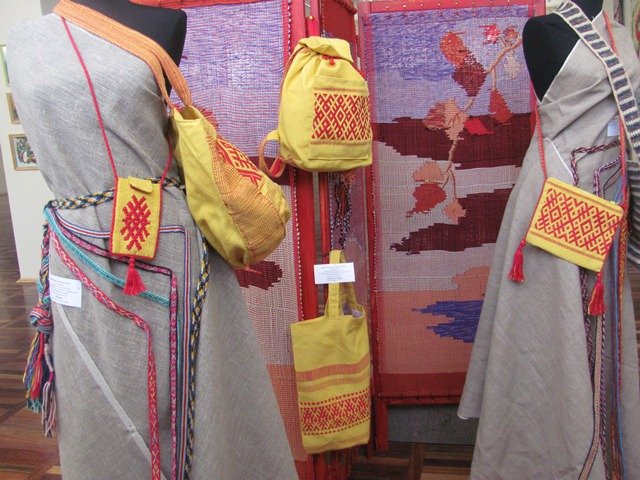 Коллекция сумок «Шондi» («Солнце»)
